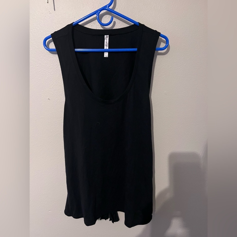 Fabletics Open Back Active Shirt XXL - Never Worn